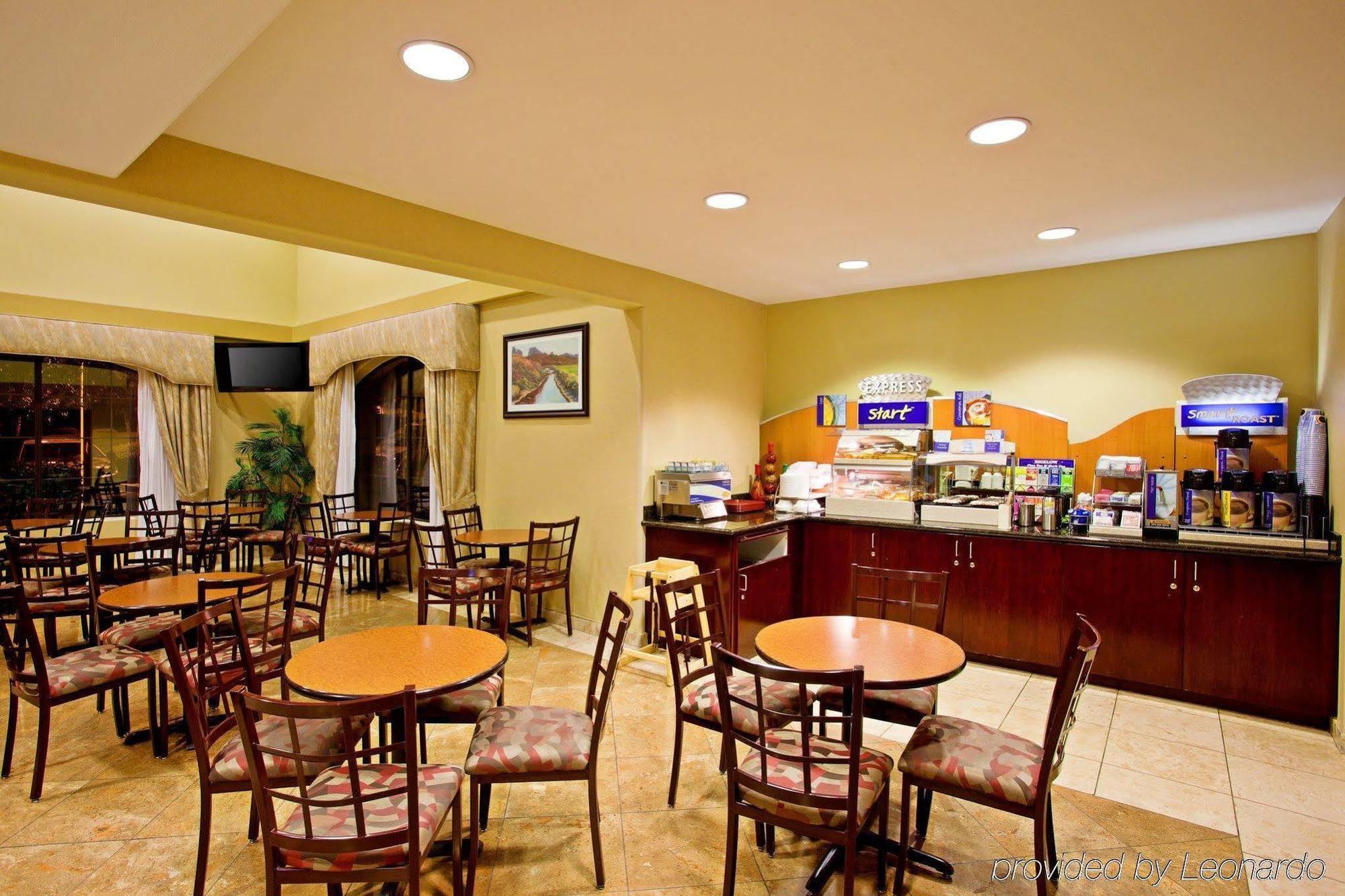 Holiday Inn Express Prescott By Ihg Restoran fotoğraf